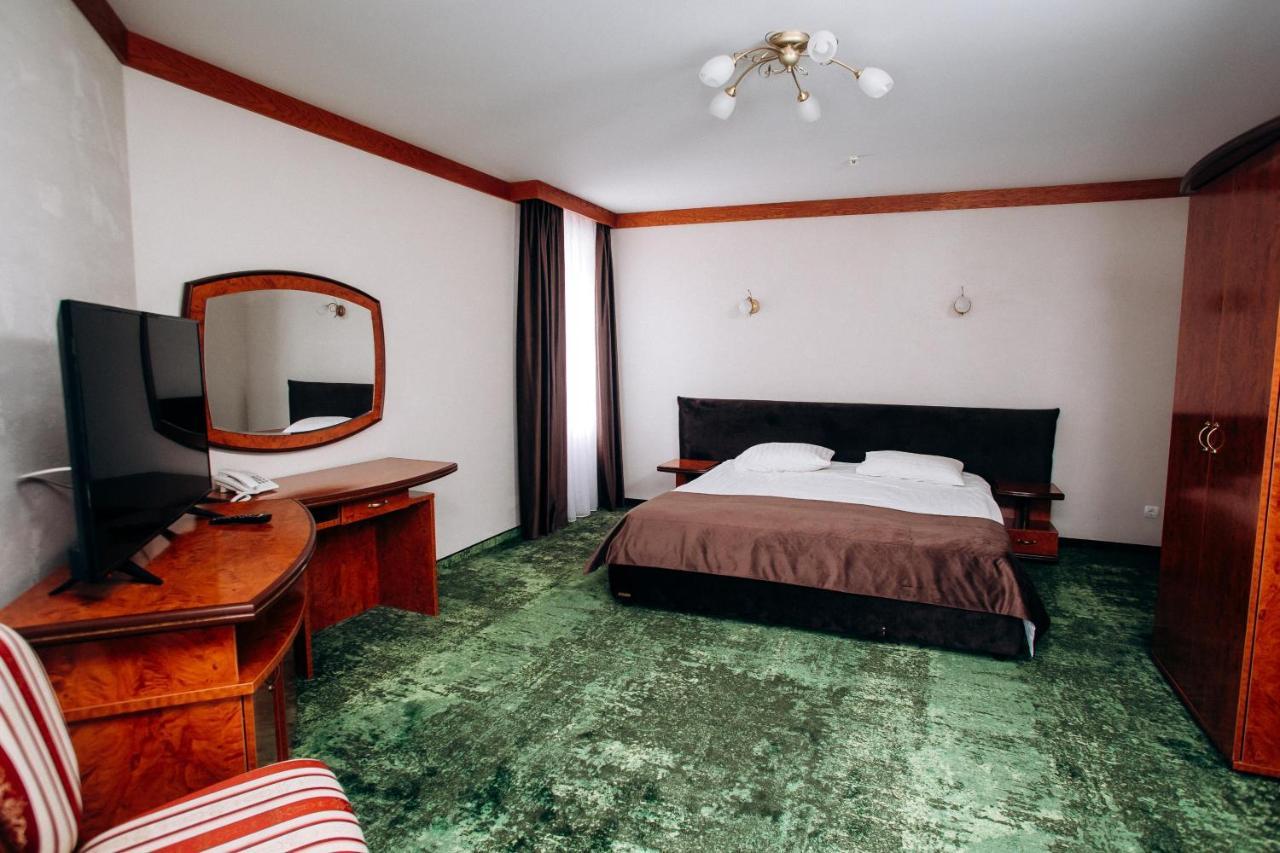 Stanislavsky Hotel Group ياريمتشي المظهر الخارجي الصورة