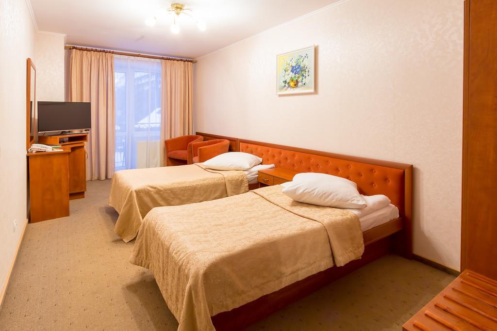 Stanislavsky Hotel Group ياريمتشي المظهر الخارجي الصورة