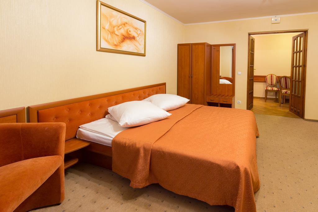 Stanislavsky Hotel Group ياريمتشي المظهر الخارجي الصورة