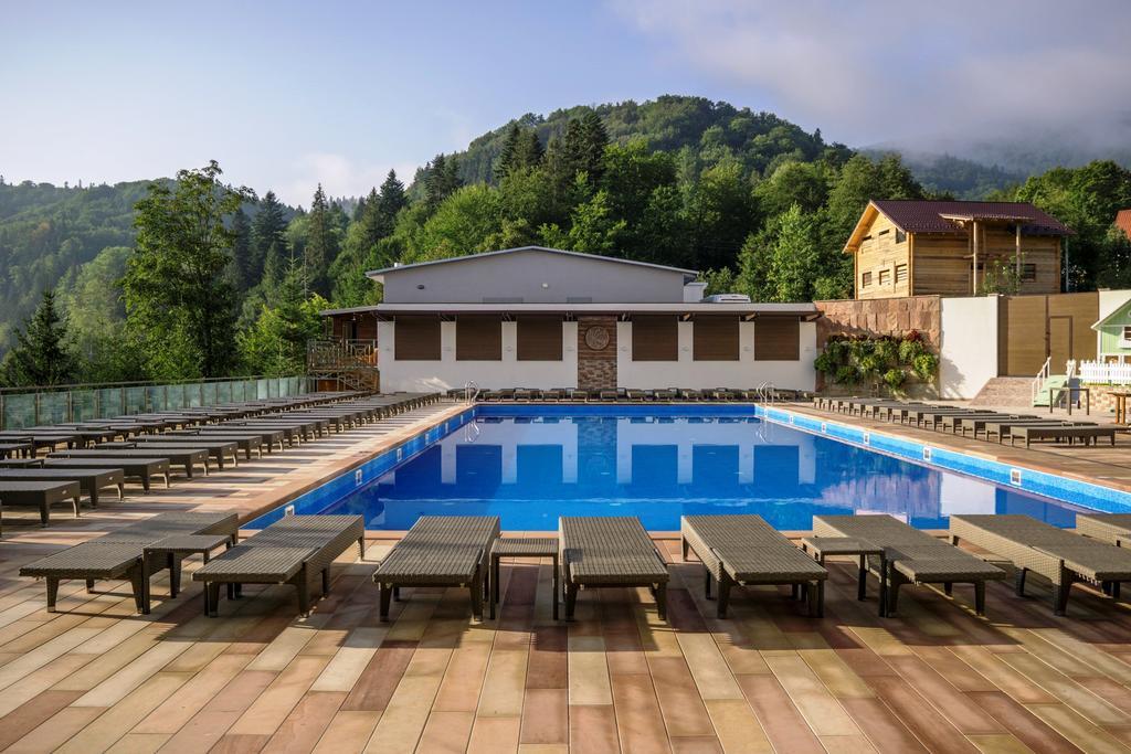 Stanislavsky Hotel Group ياريمتشي المظهر الخارجي الصورة